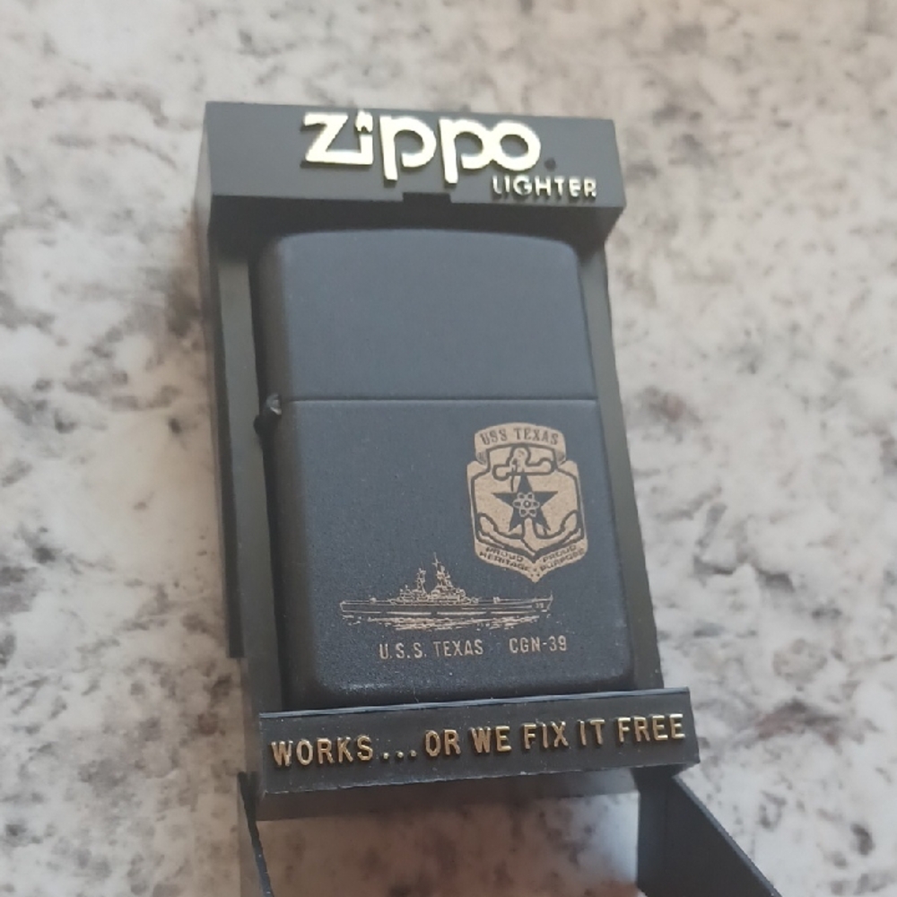 Black Zippo Lighter with U.S. Texas Emblem Collictible Zippo US Navy
